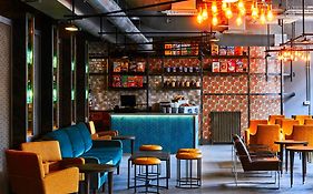 New Road Hotel